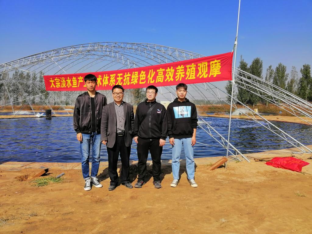 水产专业学生代表参加现场观摩