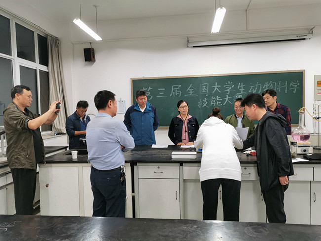 图2.第二轮选拔赛现场